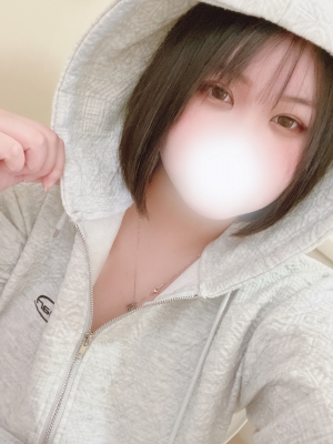 米子/大山/境港/安来/松江/名和のデリバリーヘルスZEBRA（ゼブラ）の写メ日記　出勤です🍓画像